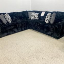 Sectional $1,899