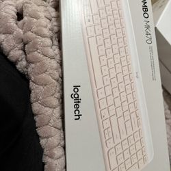 Light Pink Wireless Keyboard & Mouse 