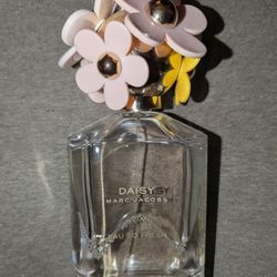 Marc Jacobs Daisy Perfume 