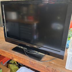 insignia LCD TV