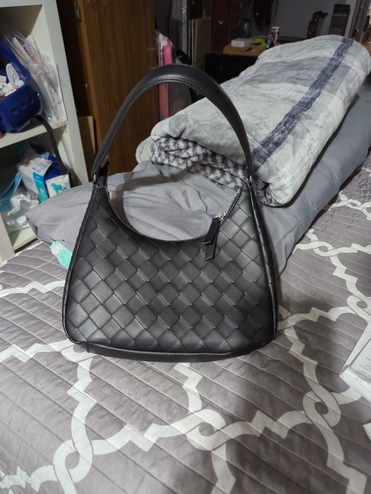 Black Shoulder Purse