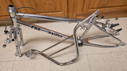 1984 hutch pro raider framset