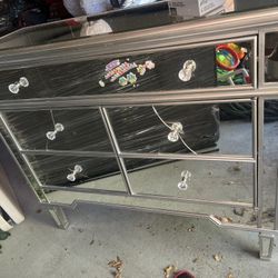 Mirror Dresser 