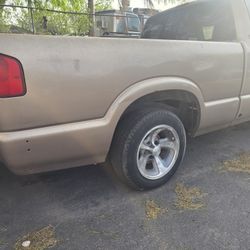 1997 S10 For PARTS.. 4.3L V6 4x2 Short Bed En PARTES