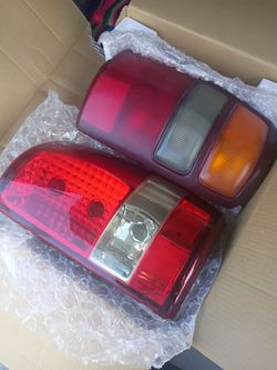 2003 Chevy Tahoe brake lights