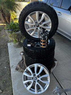 Nissan Rouge Tires + Rims Set