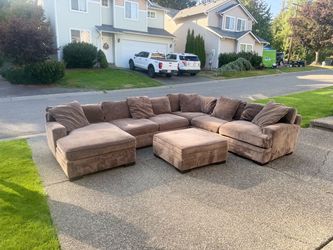 Sectional couches