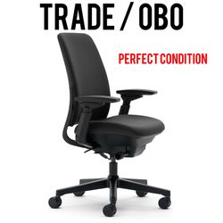 Steelcase Amia - Like New - Everything Works