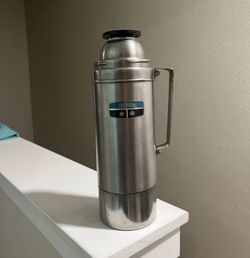 Vintage King Seeley Thermos Stainless Steel Vacuum Bottle Model 2464H Quart Size