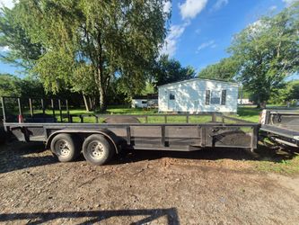 Traila forsale 72×20