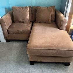 Couch 65x65