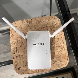Netgear EX6150 – AC1200 WiFi Range Extender