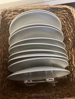 White Round Dinner Plates