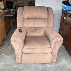 Recliner/lift Chair 
