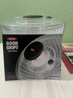 OXO Good Grips Salad Spinner – New Without Box