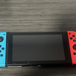 Nintendo switch  bundle, 6 games and case