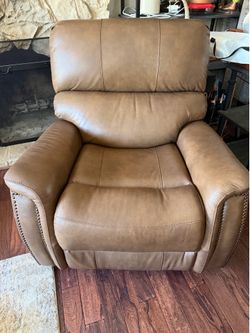 Barcalounger Presley Leather Power Rocker Recliner with Power Headrest
