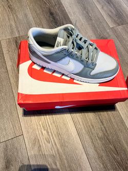 NIKE DUNK SIZE 10.5