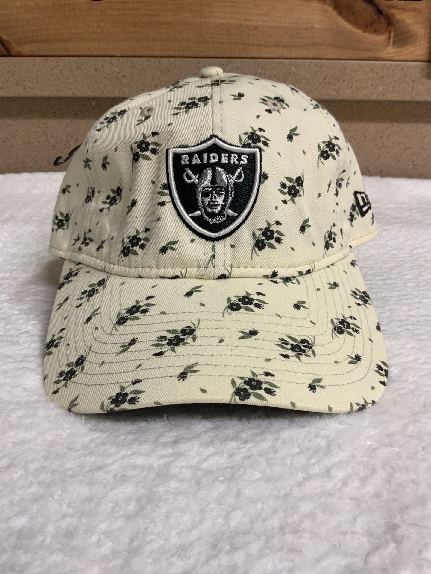 New Era Women Adjustable Floral Raider Hat