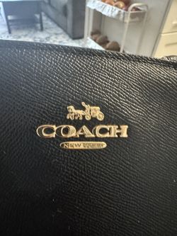 I Have A coach Purse, Black Color Completely Condition. Is New
