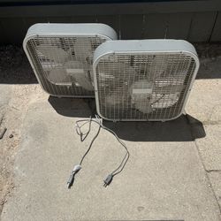 2 Box Fans 