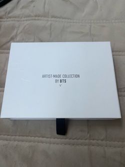 BTS- V TAEHYUNG ARTIST MADE COLLECTION FLOWER BUDDIES BROOCH SET