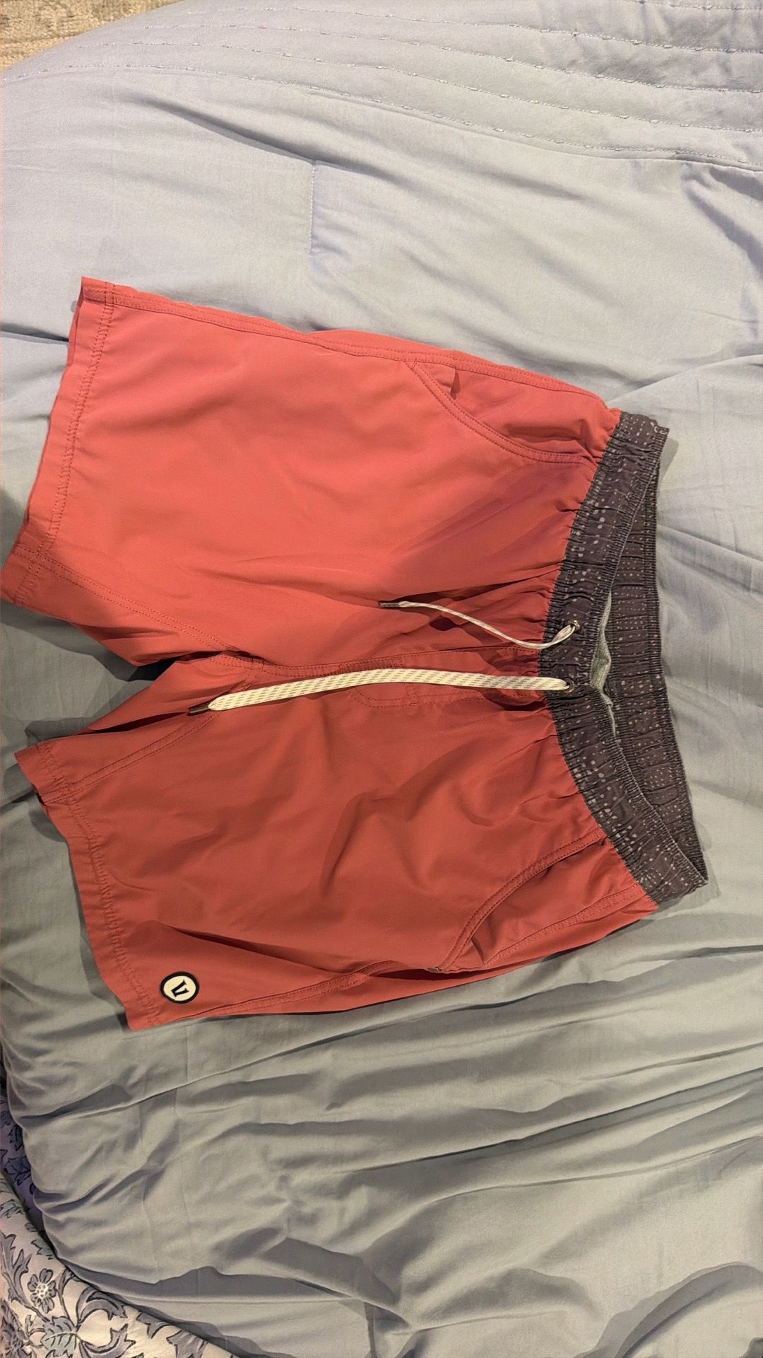 Men’s Vuori shorts - medium