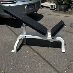 Incline bench