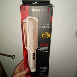 Remington Shine Therapy Syraightener