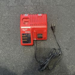 Milwaukee M12/M18 Charger Only 🔌  (LIKE NEW)