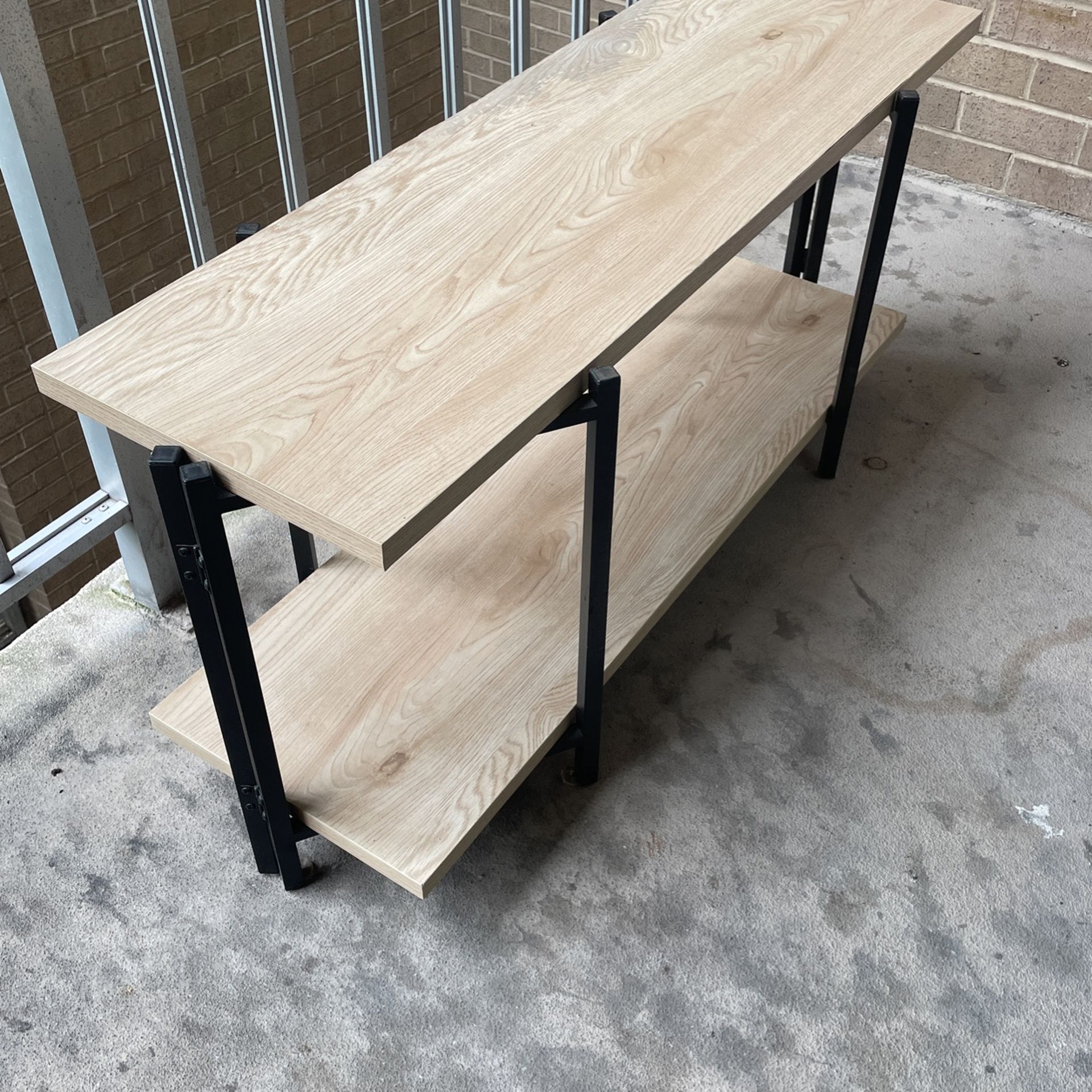 Free TV Table for Sale in Washington, DC OfferUp
