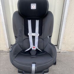 PEGPEREGO PRIMO VIAGGIO CONVERTIBLE 