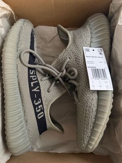 Yeezy Boost 350 V2