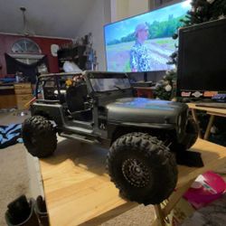 Axial Cj7