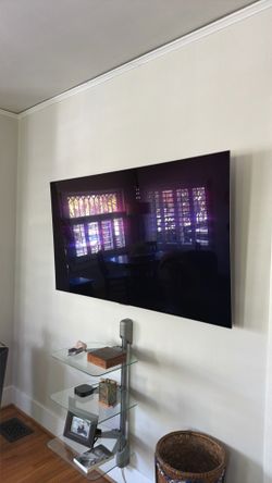 Free LG OLED 65” Free (screen stopped working) 2 years old