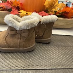 Little Girls Fur Boots 