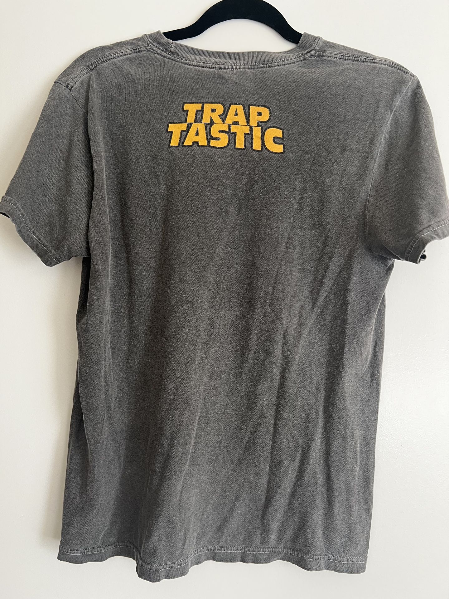 Women shirt