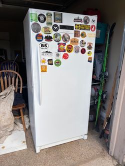 Frigidaire 20.5 Cubic Foot Frost-Free Upright Freezer (Model: LFFH21F7HWJ