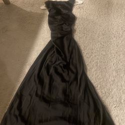 Evening Gowns / Prom Dresses 