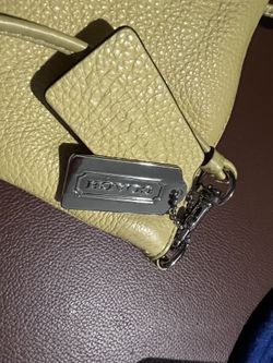 Coach Crossover