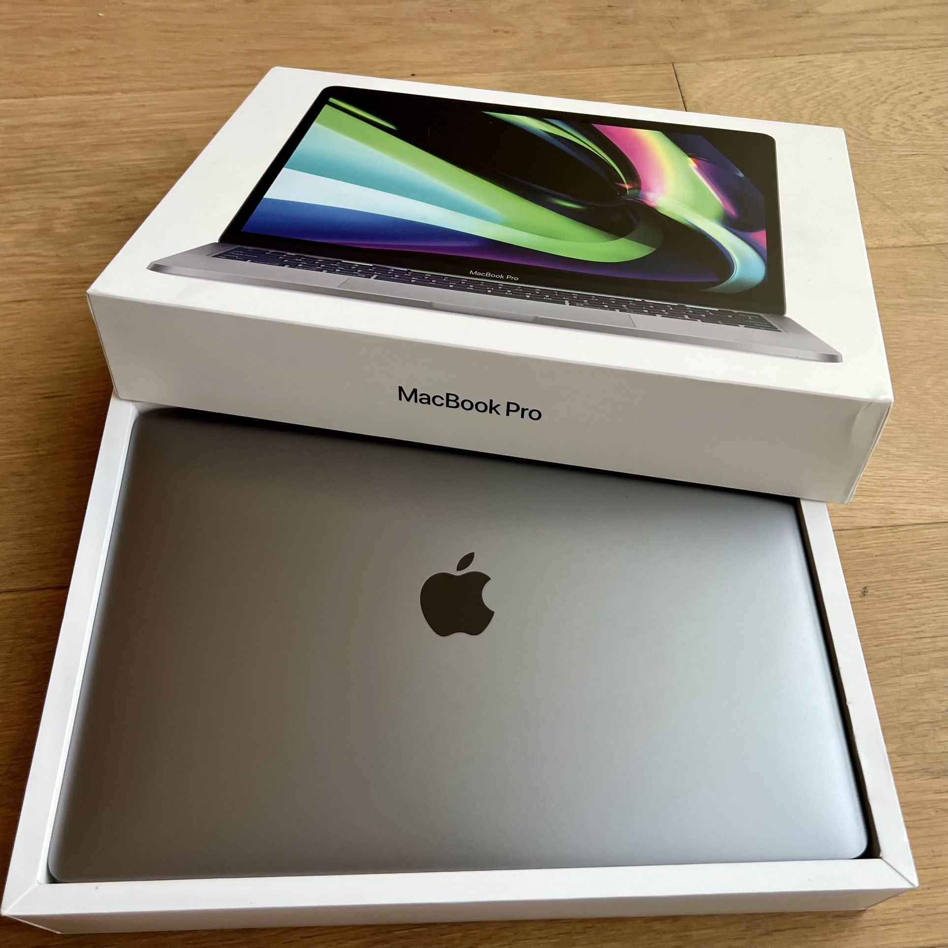 512GB SSD M1 Chip MacBook Pro Touch Bar 16-Core Neural Engine 8-Core CPU 8-Core GPU Retina Display 13” similar To 2022 and 2023 14” 16”