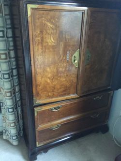 Closet/Dresser