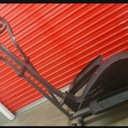 Elliptical Machine New /Nueva Maquina De Ejersisio 