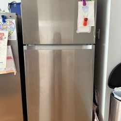 Samsung Refrigerator And Freezer 