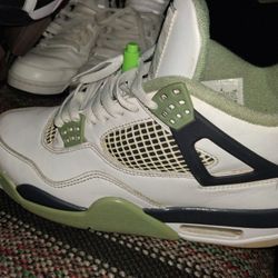 Jordan 4 Retro Seafoam