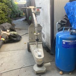 Concrete grinder