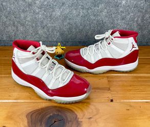 Jordan 11 Retro Cherry Mens Size 12