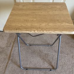 Portable table 