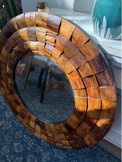 Handcrafted Reclaimed Wood Round Statement Mirror – Modern Organic Décor