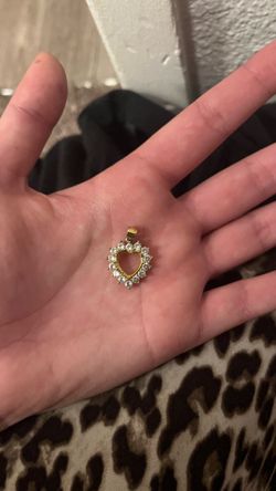 14k gold pendant